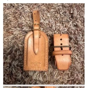 Louis Vuitton leather tag